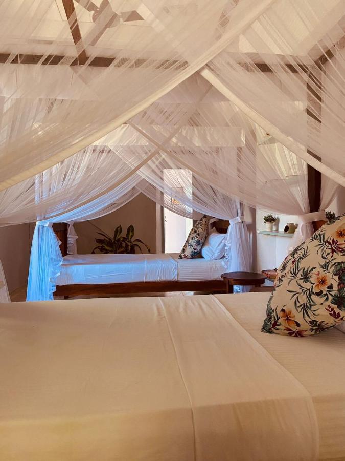 Cafe Ceylon Bed & Breakfast Koggala Ngoại thất bức ảnh