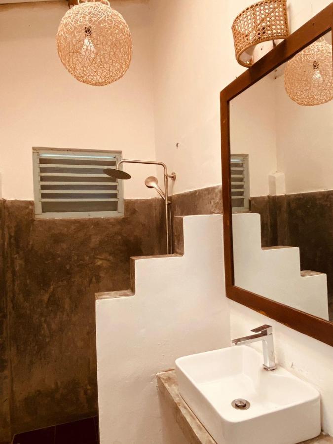 Cafe Ceylon Bed & Breakfast Koggala Ngoại thất bức ảnh