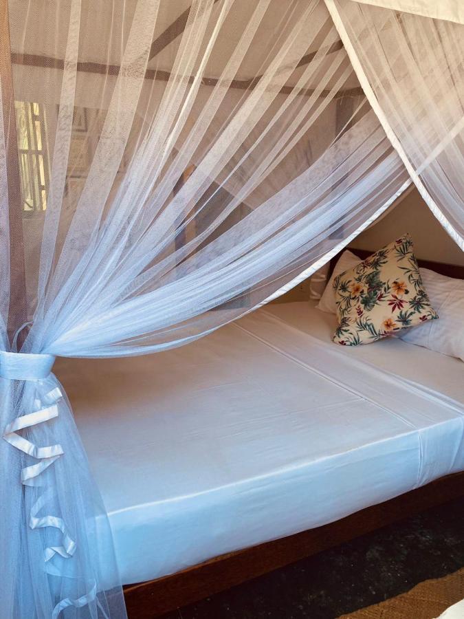 Cafe Ceylon Bed & Breakfast Koggala Ngoại thất bức ảnh